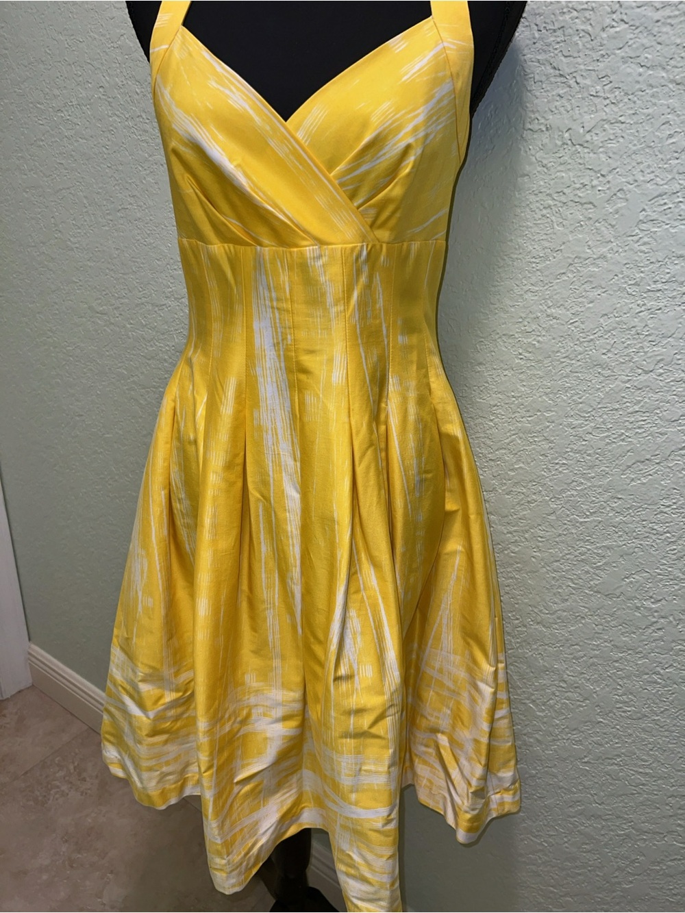 Calvin Klein Yellow & White Sleeveless Midi Dress